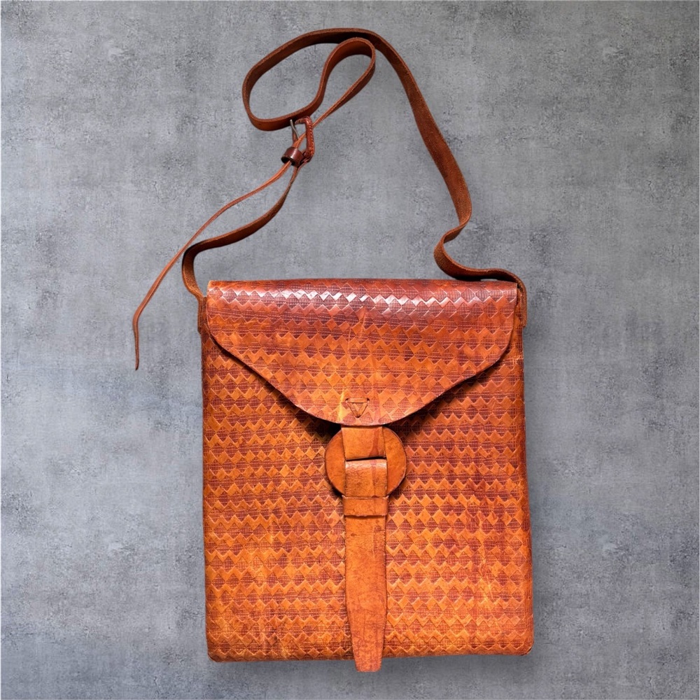 Handcrafted unisex Mexican leather crossbody bag 12 X 15